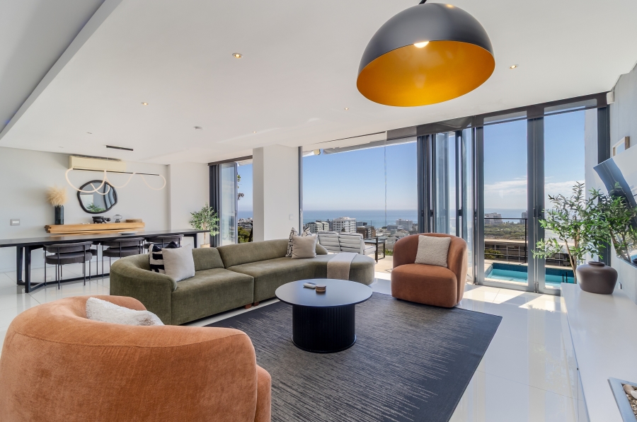 To Let 3 Bedroom Property for Rent in Green Point Western Cape